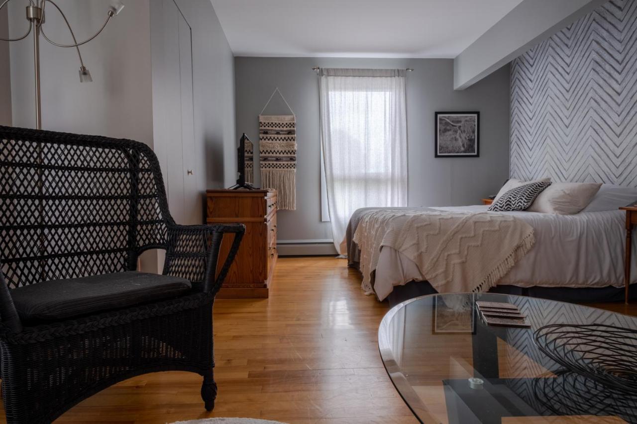 Bed and Breakfast Au Coq Du Bonheur Magog Exteriér fotografie