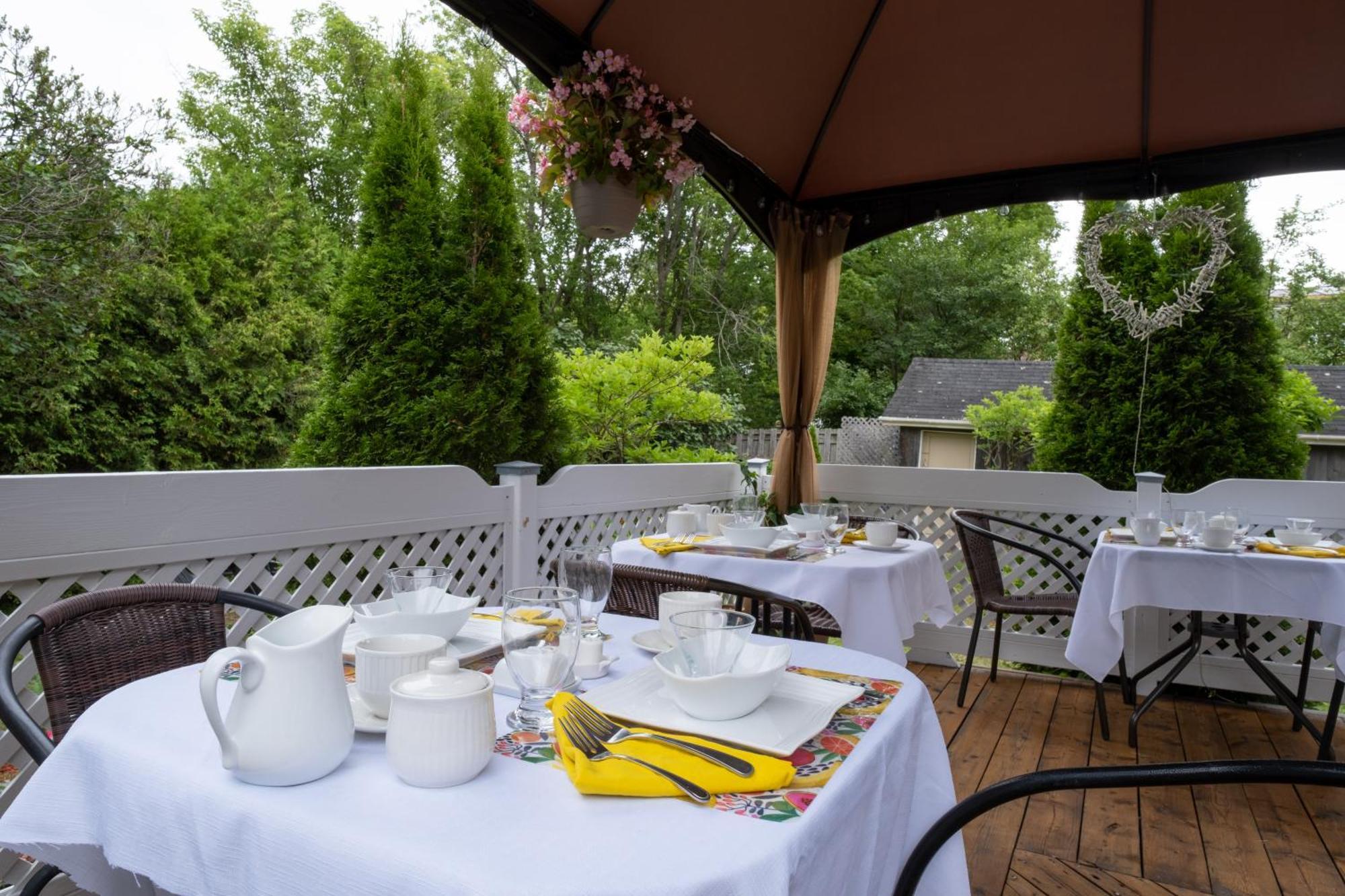 Bed and Breakfast Au Coq Du Bonheur Magog Exteriér fotografie